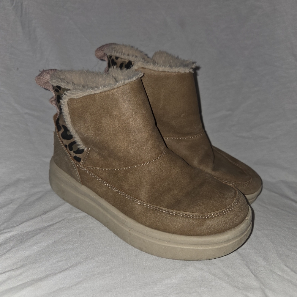 Hey Dude Girl's Chestnut Cheetah Booties Y1